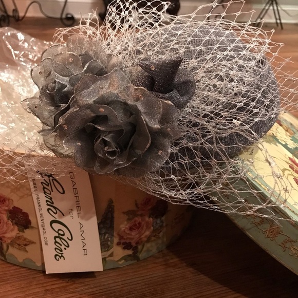 Frank Olive Gray Fascinator Hat NWT Mesh Net Floral Cocktail Wedding main image 5